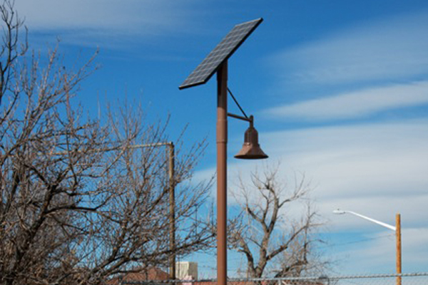 网格与太阳能照明